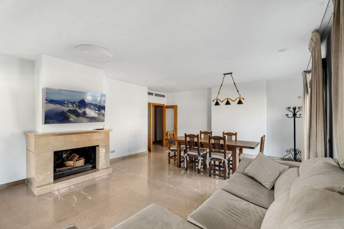 Image No.10-3 Bed Apartment for sale