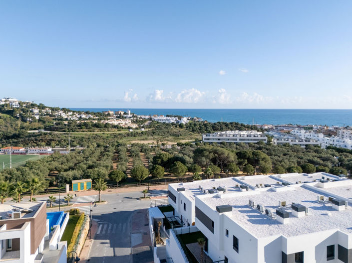 Image No.17-4 Bed Townhouse for sale