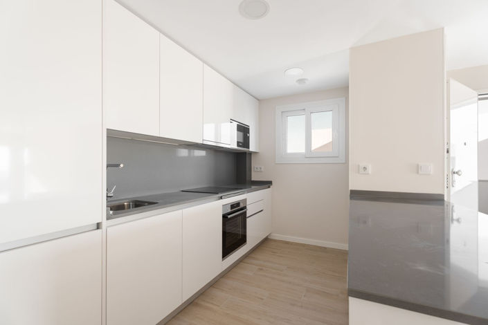 Image No.8-4 Bed Townhouse for sale