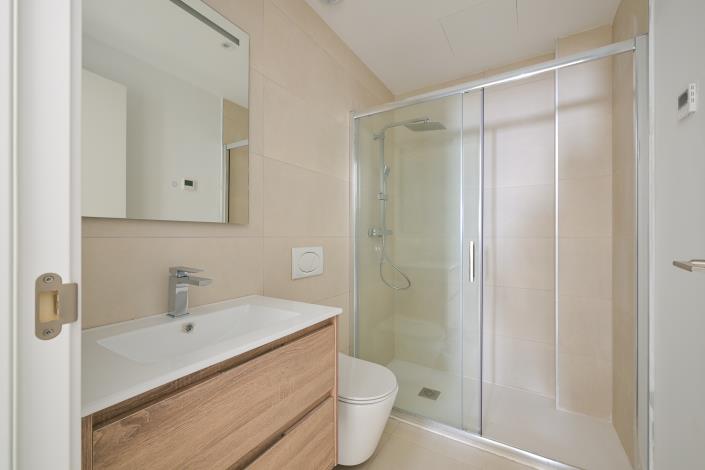 Image No.9-3 Bed Apartment for sale