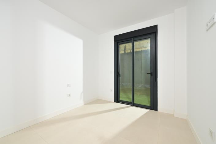 Image No.10-3 Bed Apartment for sale