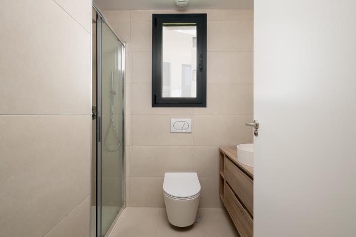 Image No.12-3 Bed Apartment for sale