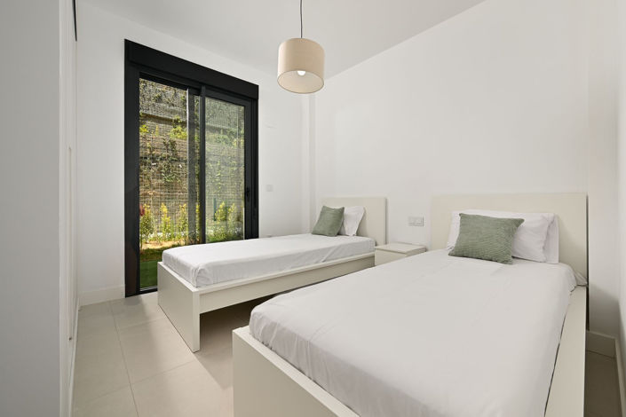 Image No.14-3 Bed Apartment for sale