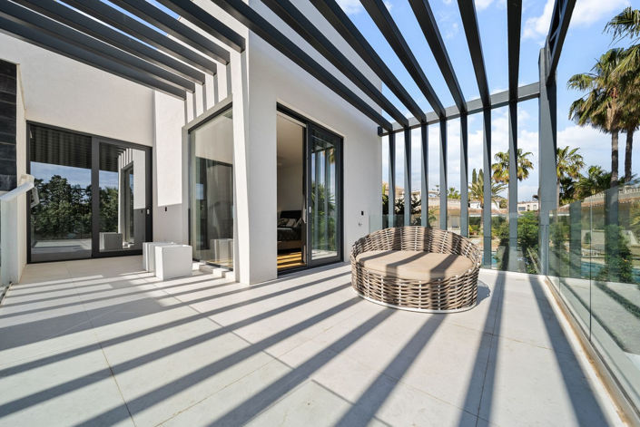 Image No.10-4 Bed Villa for sale