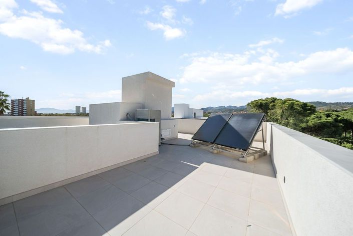 Image No.28-4 Bed Villa for sale