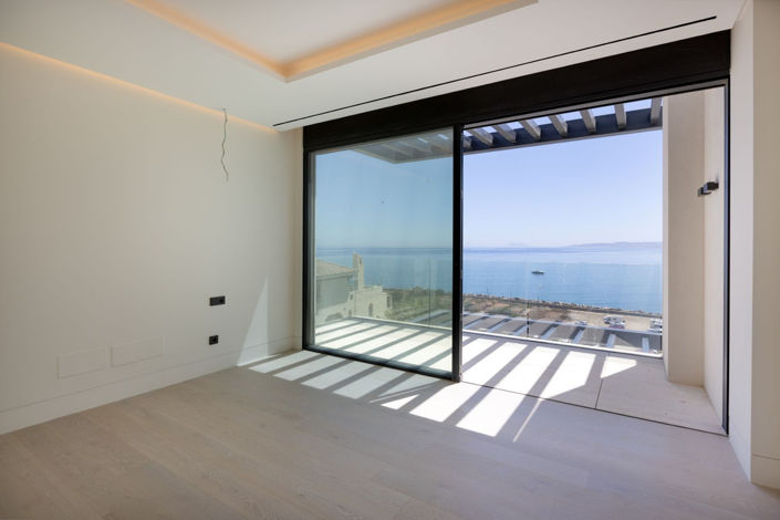 Image No.20-3 Bed Apartment for sale
