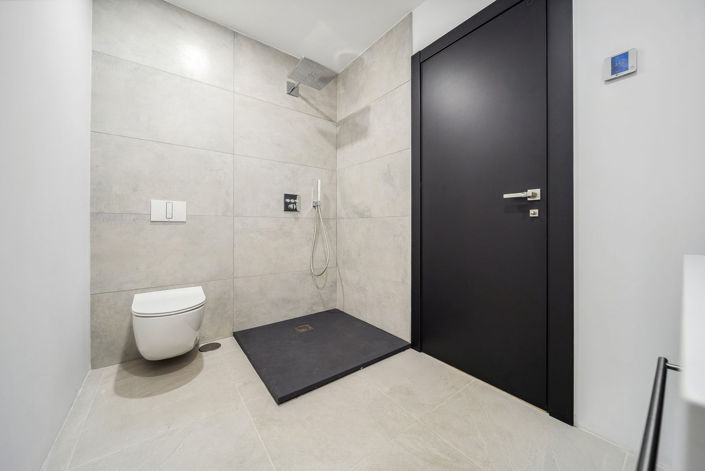 Image No.28-6 Bed Villa for sale