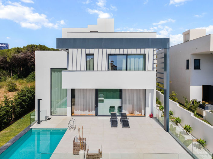 Image No.3-6 Bed Villa for sale