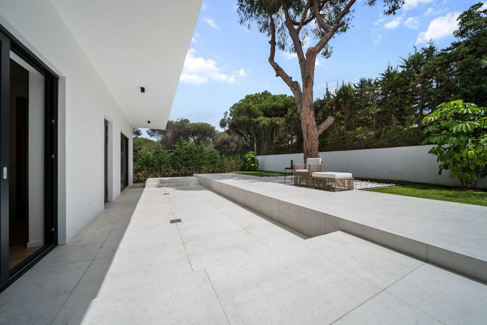 Image No.9-6 Bed Villa for sale