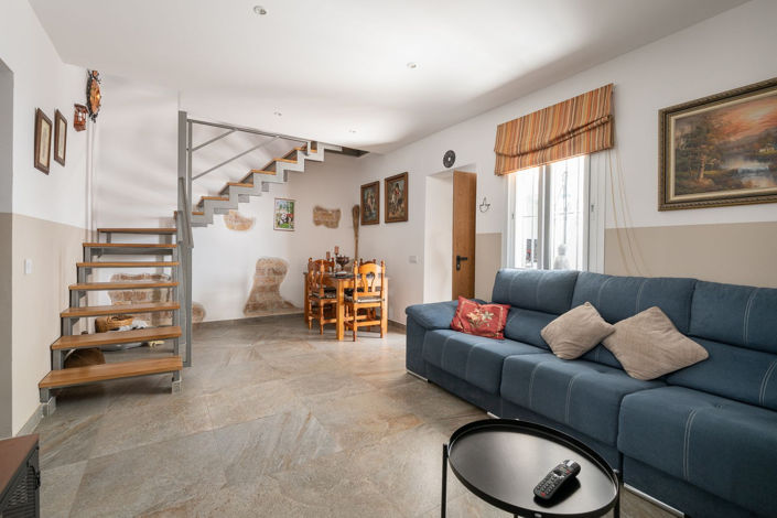 Image No.14-4 Bed Townhouse for sale