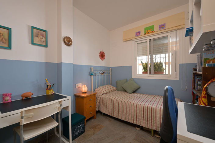 Image No.19-4 Bed Townhouse for sale