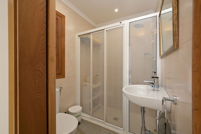 Image No.23-4 Bed Townhouse for sale