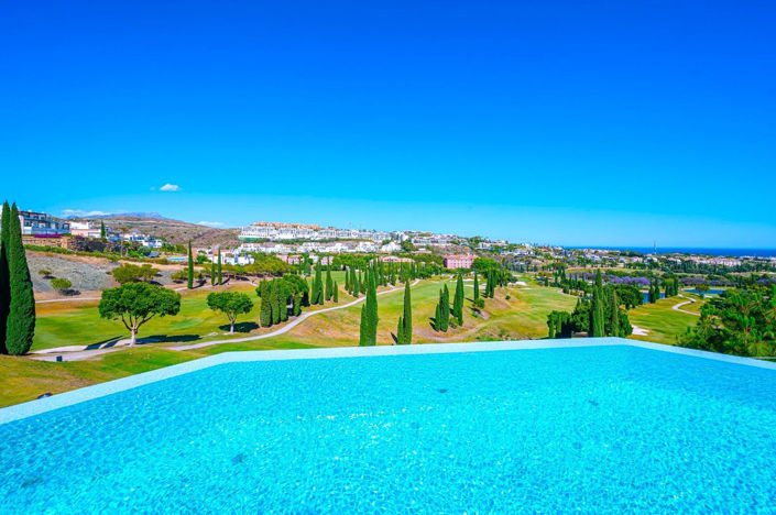Image No.1-6 Bed Villa for sale