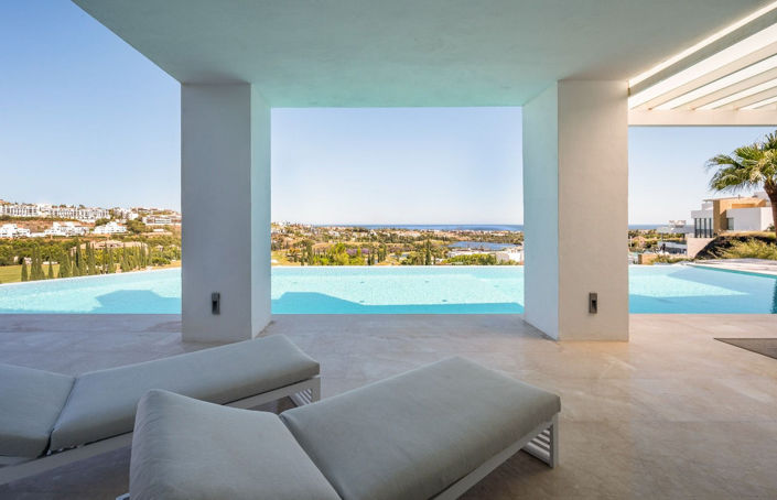 Image No.10-6 Bed Villa for sale