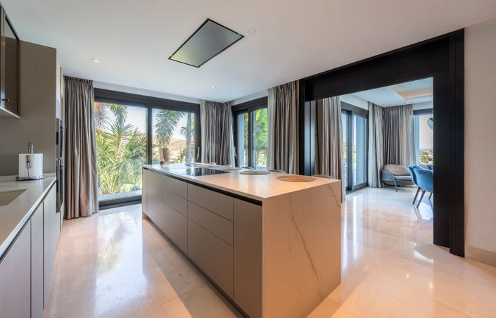 Image No.20-6 Bed Villa for sale