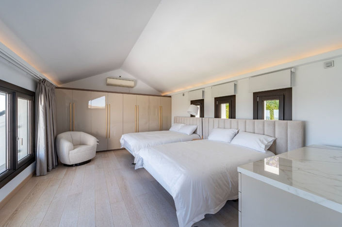 Image No.30-6 Bed Villa for sale