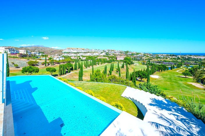 Image No.4-6 Bed Villa for sale