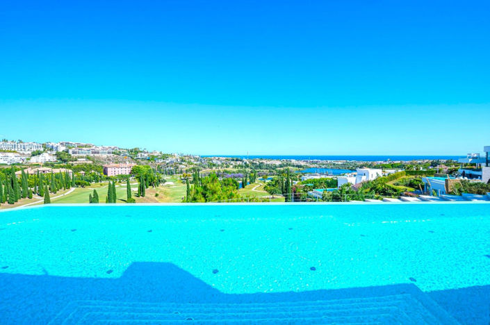 Image No.8-6 Bed Villa for sale