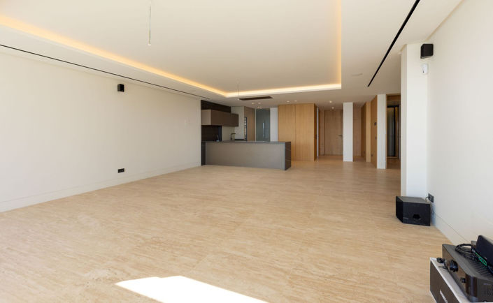 Image No.11-3 Bed Apartment for sale