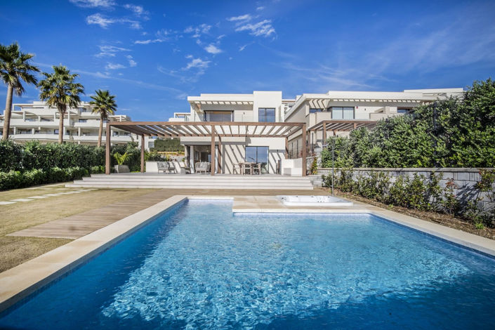 Image No.3-4 Bed Villa for sale