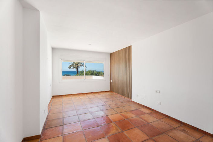 Image No.20-5 Bed Villa for sale