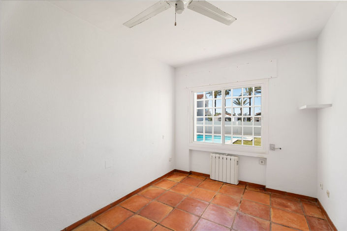 Image No.22-5 Bed Villa for sale