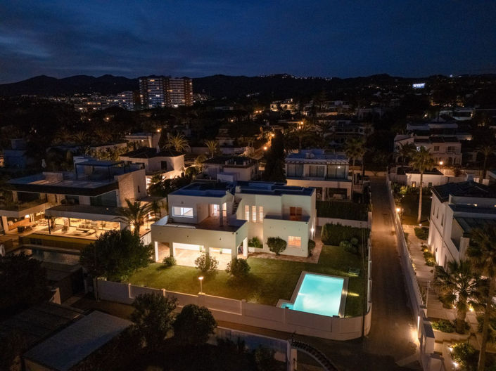 Image No.3-5 Bed Villa for sale