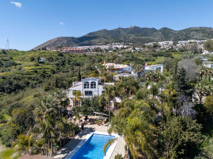 Image No.2-Villa de 6 chambres à vendre à Benalmadena