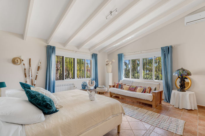 Image No.27-6 Bed Villa for sale