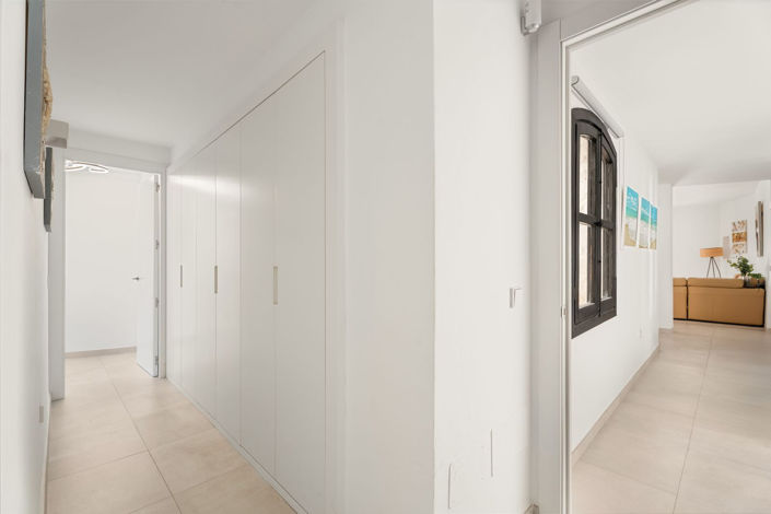 Image No.13-3 Bed Apartment for sale