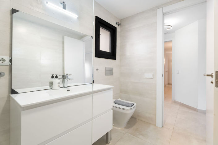 Image No.26-3 Bed Apartment for sale