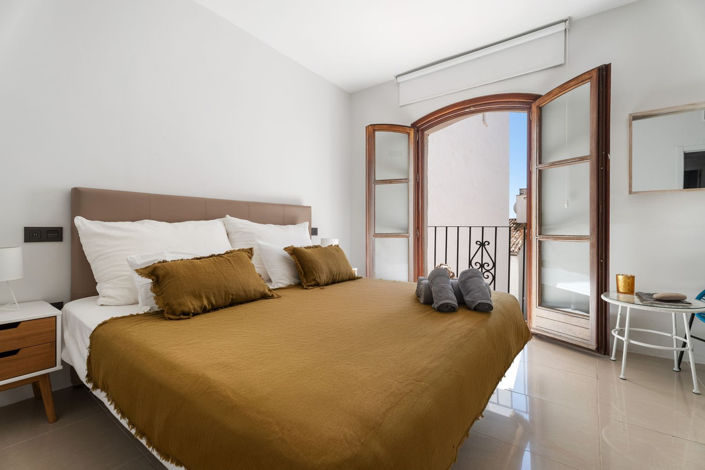 Image No.21-3 Bed Apartment for sale