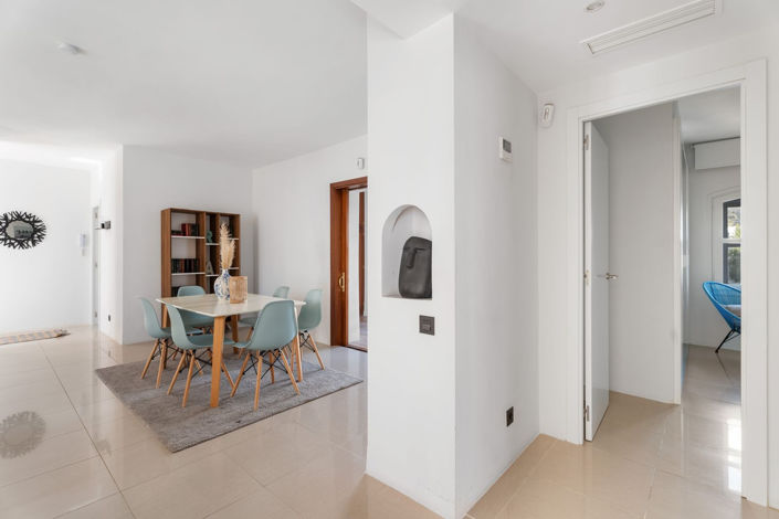 Image No.30-2 Bed Apartment for sale