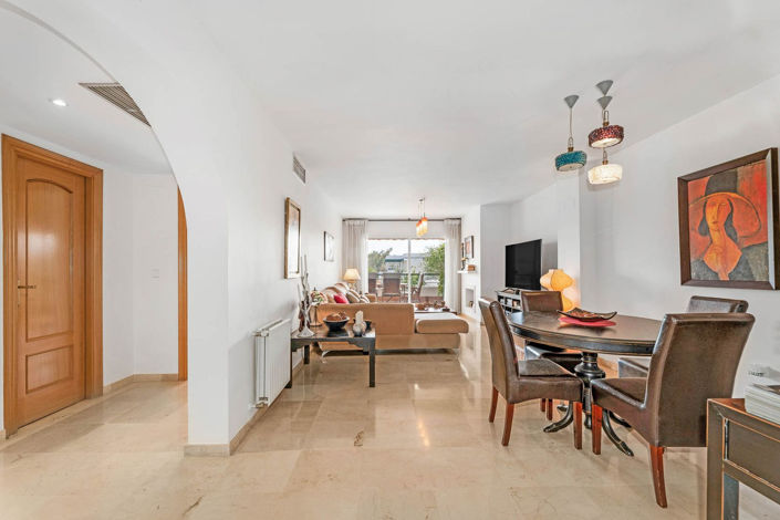 Image No.9-3 Bed Apartment for sale