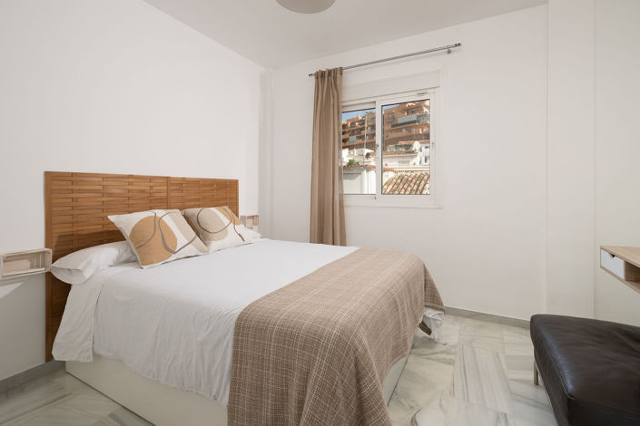 Image No.11-4 Bed Townhouse for sale