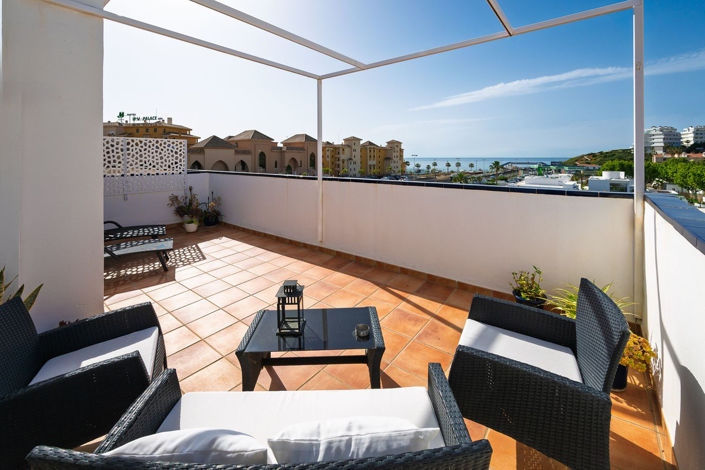 Image No.25-4 Bed Townhouse for sale