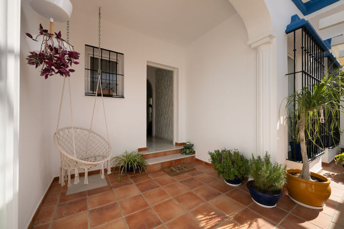 Image No.3-4 Bed Townhouse for sale