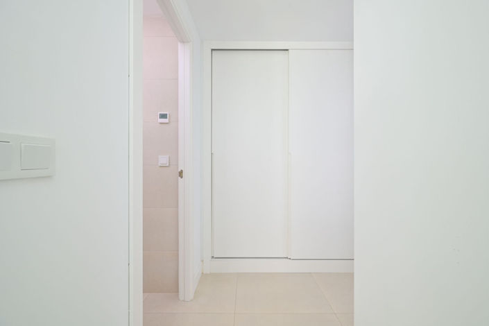 Image No.10-3 Bed Apartment for sale