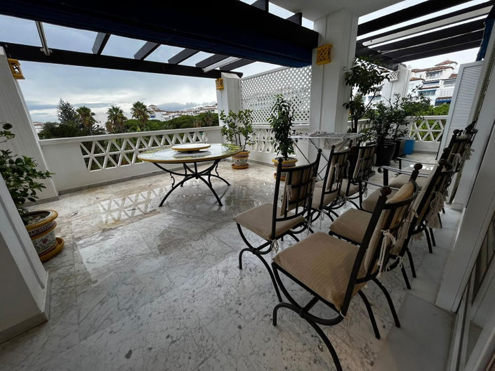 Image No.1-5 Bed Apartment for sale