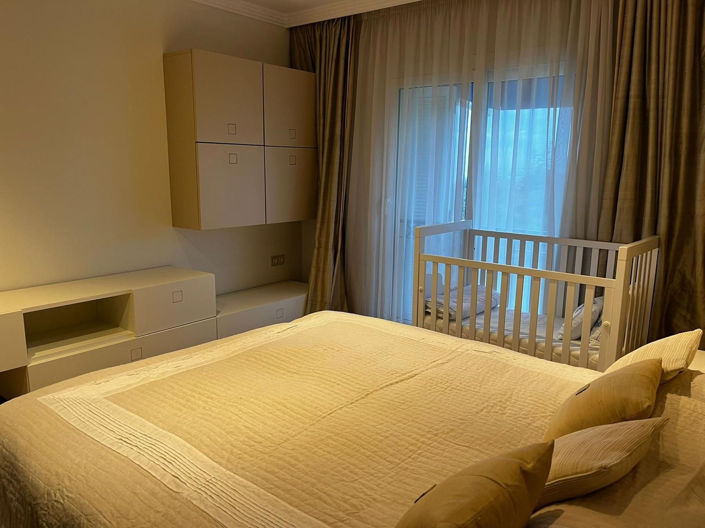 Image No.16-5 Bed Apartment for sale