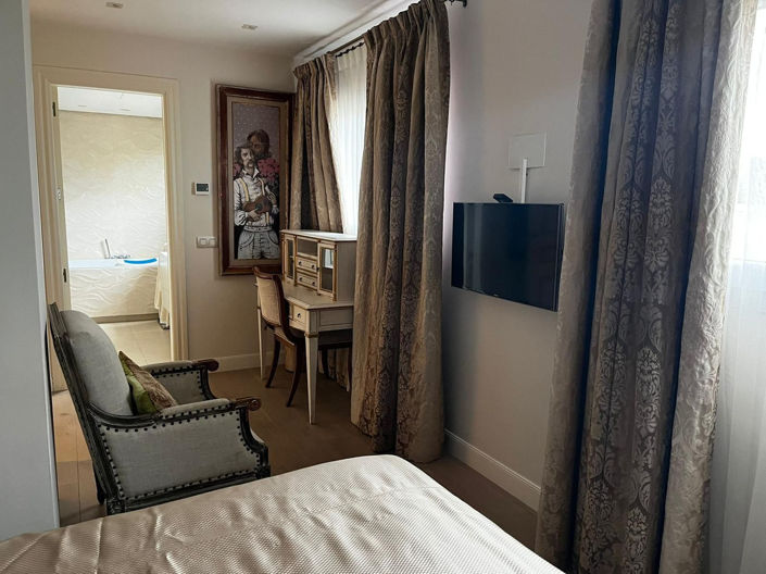 Image No.22-5 Bed Apartment for sale