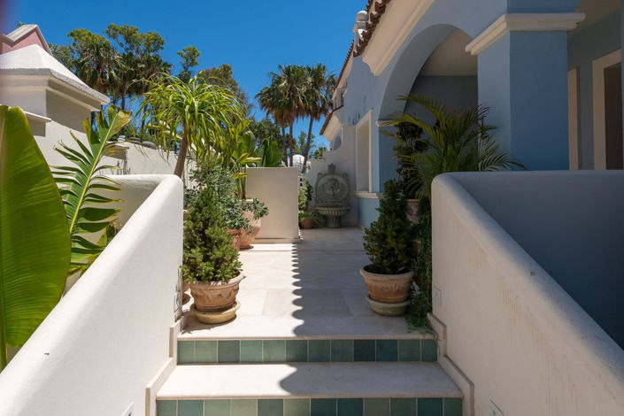 Image No.11-6 Bed Villa for sale