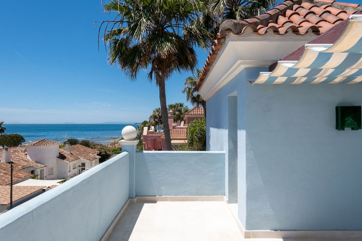 Image No.2-6 Bed Villa for sale