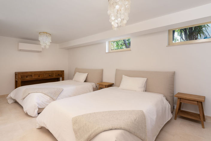 Image No.20-6 Bed Villa for sale