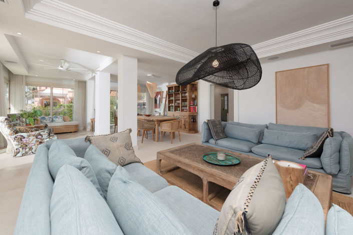 Image No.28-6 Bed Villa for sale