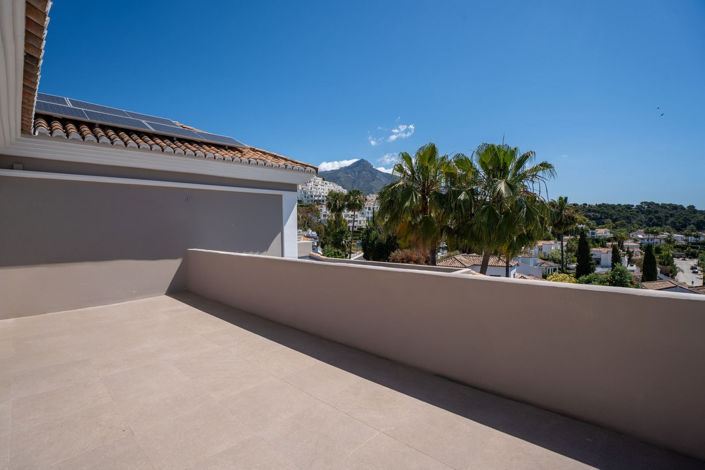 Image No.11-6 Bed Villa for sale