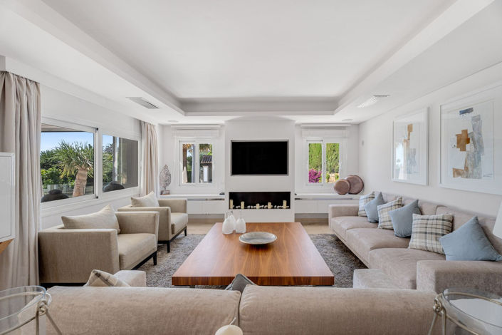 Image No.17-6 Bed Villa for sale