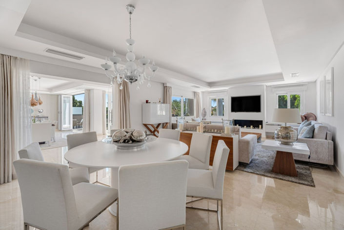 Image No.19-Villa de 6 chambres à vendre à Nueva Andalucia