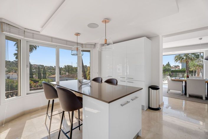 Image No.20-6 Bed Villa for sale