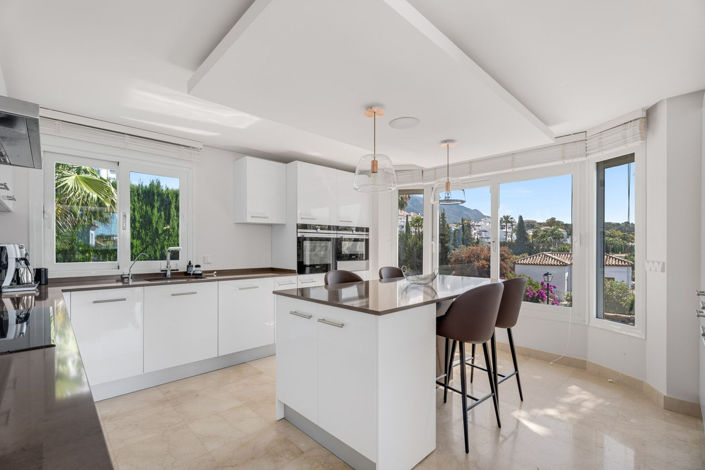 Image No.21-6 Bed Villa for sale